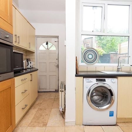 Lovely Private Rooms Near Mcr Centre Манчестер Экстерьер фото